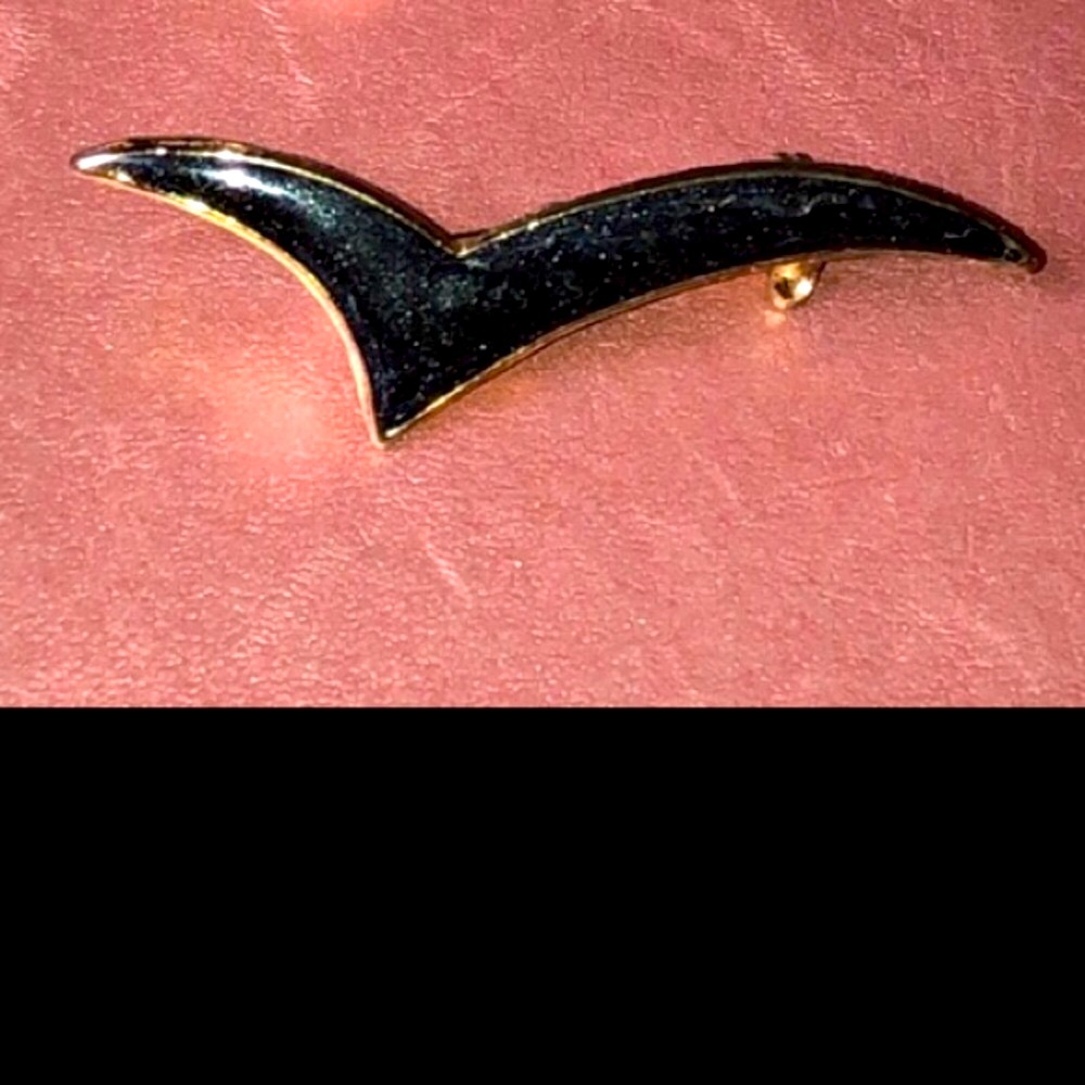 Charcoal Gray/ Black Soaring Bird Enamel  Brooch Pin